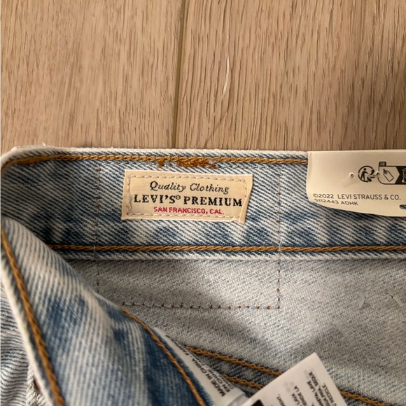 LEVI’S Premium Light Wash Jeans 501 Original High Rise Straight Leg - Picture 5 of 10
